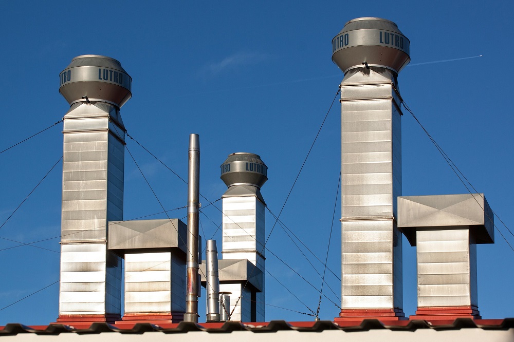 arreglo de chimeneas reparación y reforma en tejados de donosti extractores de humo